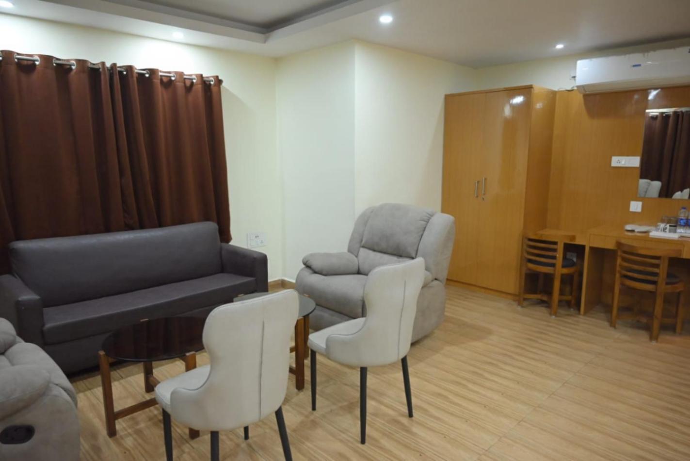 Āsansol Hotel Jyoti International מראה חיצוני תמונה