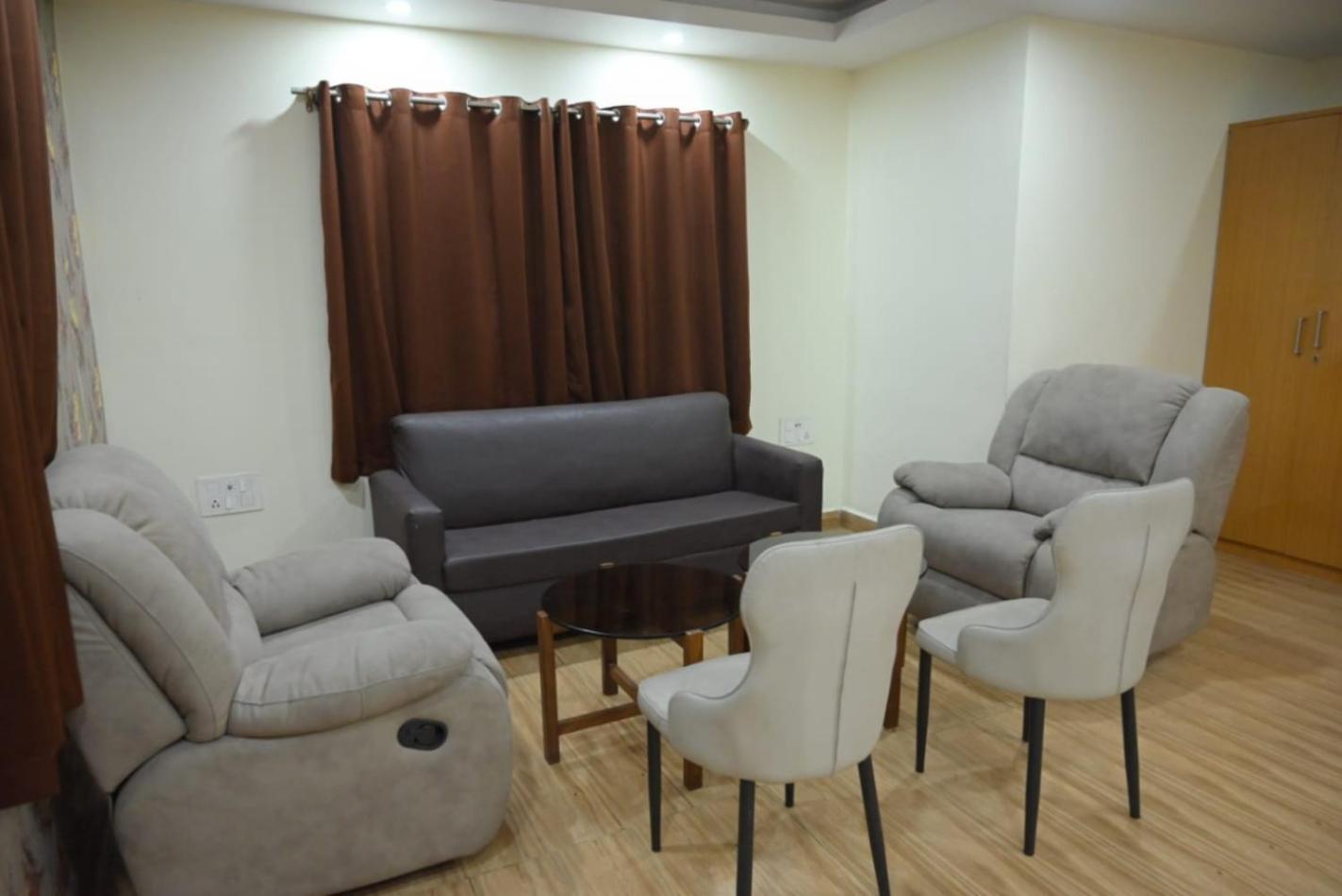 Āsansol Hotel Jyoti International מראה חיצוני תמונה